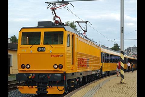tn_cz-regiojet-train_02.jpg